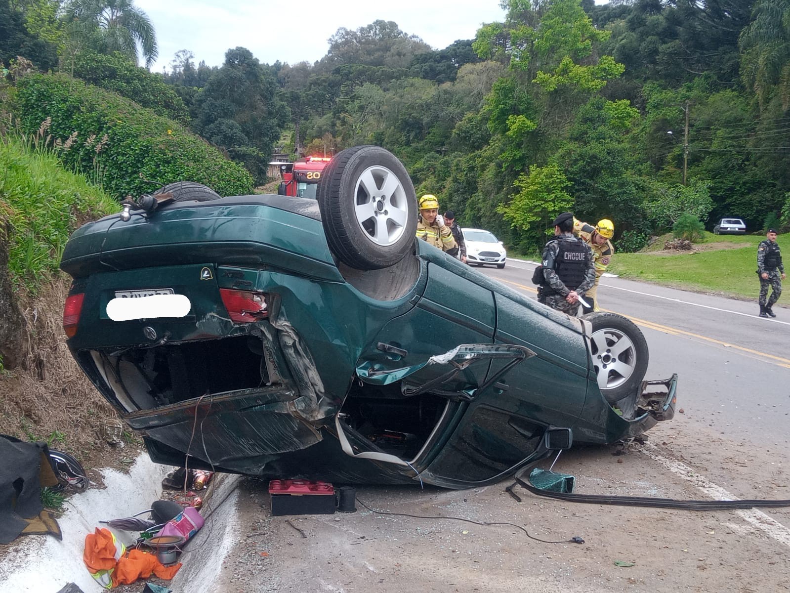 Menor de idade conduzia veículo que se acidentou em Pedras Brancas esta tarde